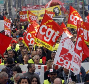 Lire la suite à propos de l’article Tous à la manifestation nationale le 14 juin contre la loi El Khomri !